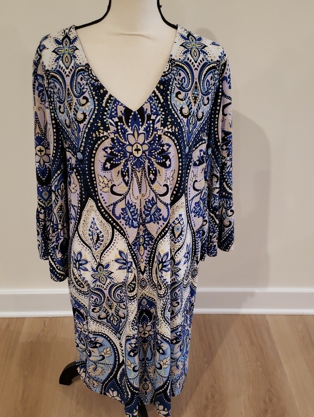 Chico's Blue, Navy & White Paisley Dress